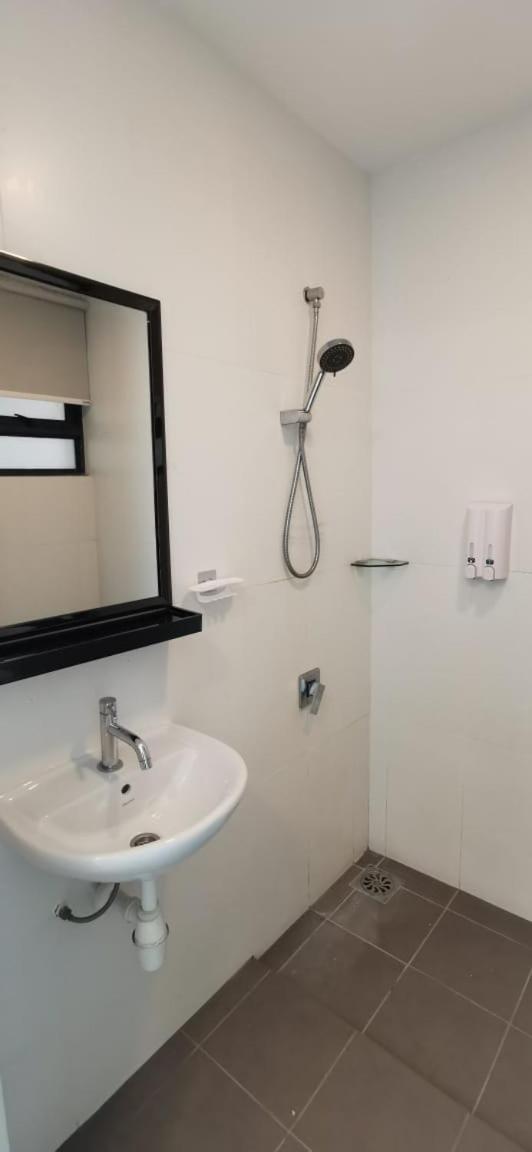 Seaview Dwharf Family Suit Private Port Dickson Exterior foto